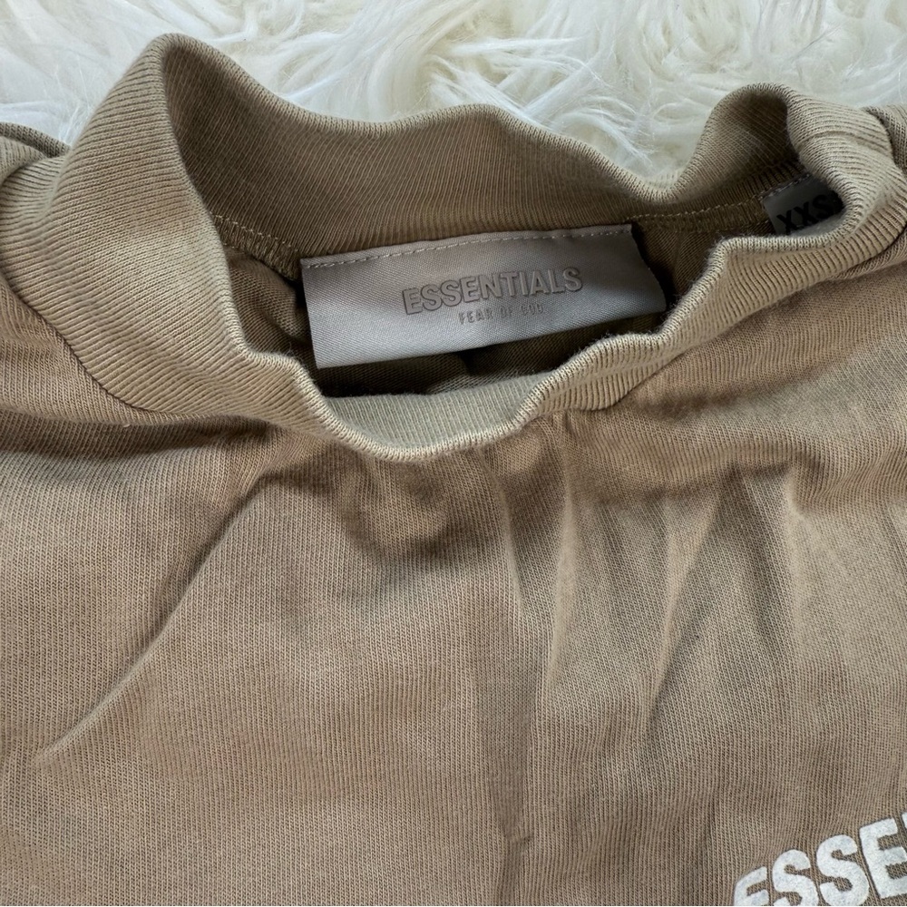 Fear of God ESSENTIALS Mock Neck T-Shirt Moss XXS Oversized Unisex Tee - Picture 3 of 5